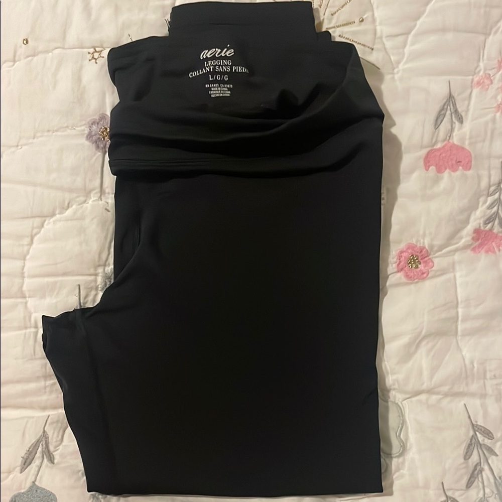 Aerie Women’s Black Leggings
